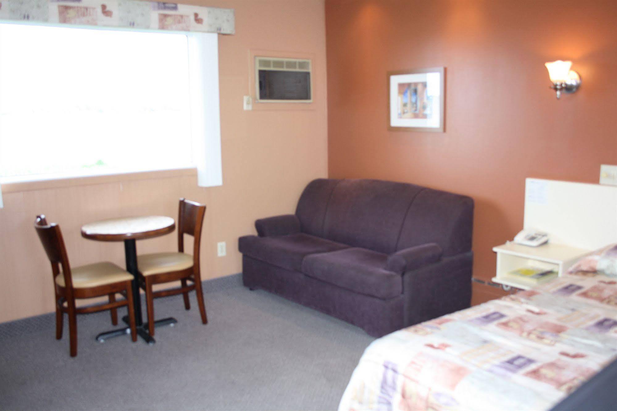 Au Doc Motel Repentigny Exterior photo